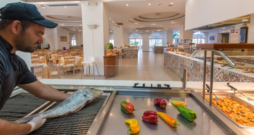 Ξενοδοχείο Sun Palace 4*
